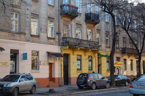 Apartment On Stepana Bandery 37 Постійне Електропостачання Leopoli Esterno foto