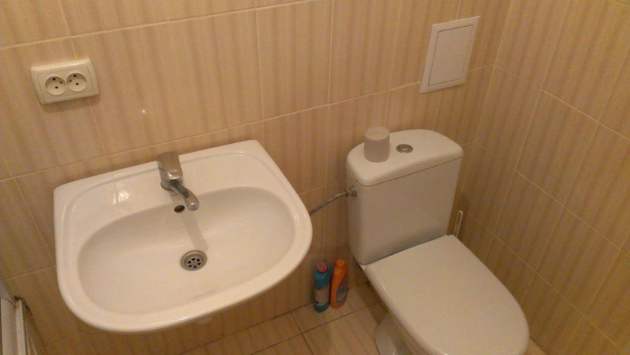Apartment On Stepana Bandery 37 Постійне Електропостачання Leopoli Esterno foto