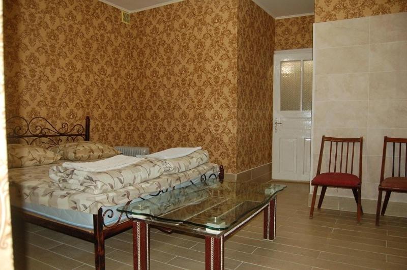 Apartment On Stepana Bandery 37 Постійне Електропостачання Leopoli Esterno foto